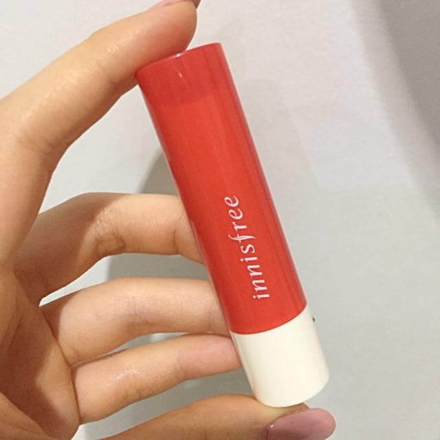 innisfree glow tint lip balm swatch , innisfree glow lip balm รีวิว , innisfree glow lip balm review , innisfree glow tint lip balm ราคา